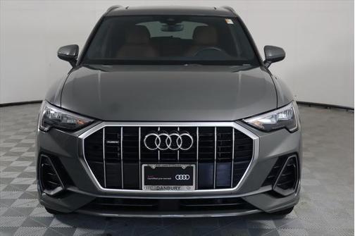 Chronos Gray Metallic 2022 Audi Q3 45 S line Premium