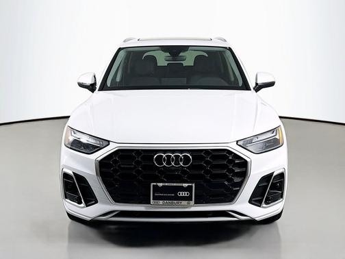 2022 Audi Q5 45 S line Premium Plus