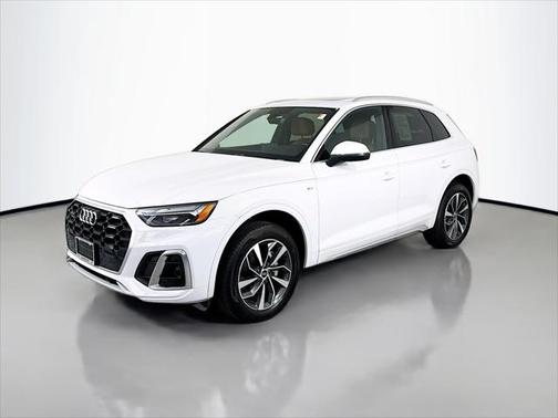 2022 Audi Q5 Premium 45 TFSI S line quattro S tronic
