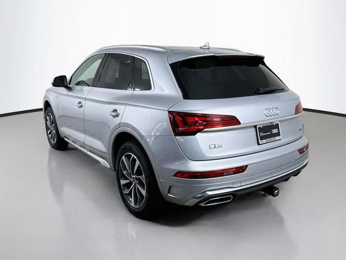 Florett Silver Metallic 2024 Audi Q5 45 S line Premium