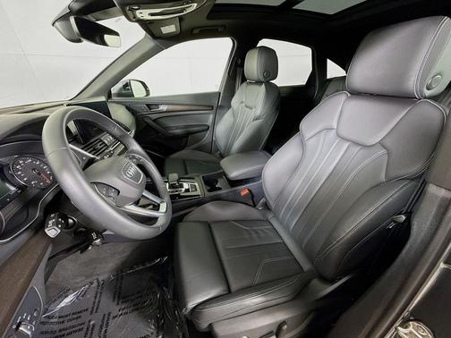 2025 Audi Q5 45 S line Premium