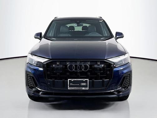 2025 Audi Q7 45 Premium Plus