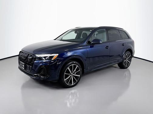 2025 Audi Q7 45 Premium Plus