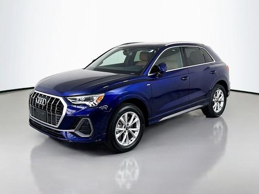 Navarra Blue Metallic 2024 Audi Q3 Premium 45 TFSI S line quattro Tiptronic