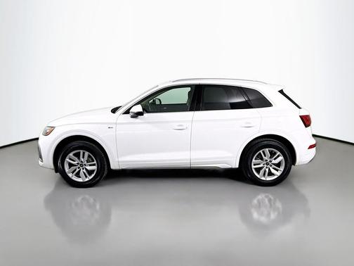 2023 Audi Q5 45 S line Premium