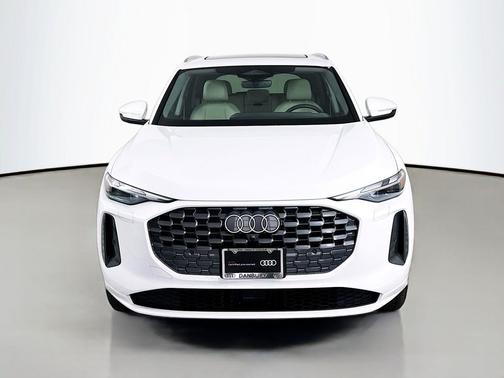 Arkona White 2025 Audi Q5 Premium TFSI quattro S tronic