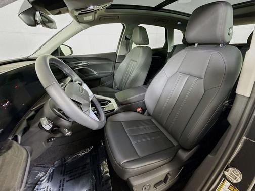 Tambora Gray Metallic 2025 Audi Q5 Premium TFSI quattro S tronic