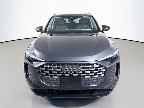 Tambora Gray Metallic 2025 Audi Q5 Premium TFSI quattro S tronic