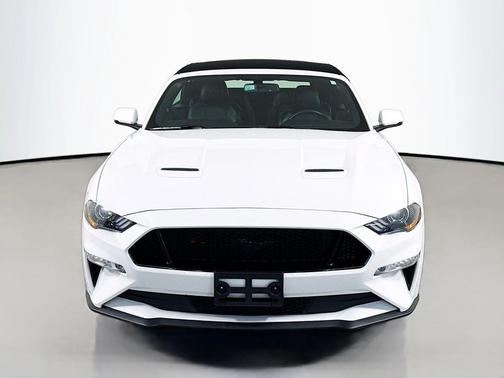 Oxford White 2019 Ford Mustang GT Premium