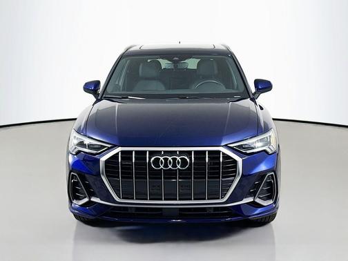 2024 Audi Q3 Premium 45 TFSI S line quattro Tiptronic