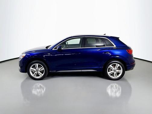 2024 Audi Q3 Premium 45 TFSI S line quattro Tiptronic