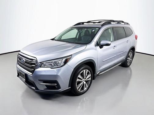 Ice Silver Metallic 2021 Subaru Ascent Limited 7-Passenger