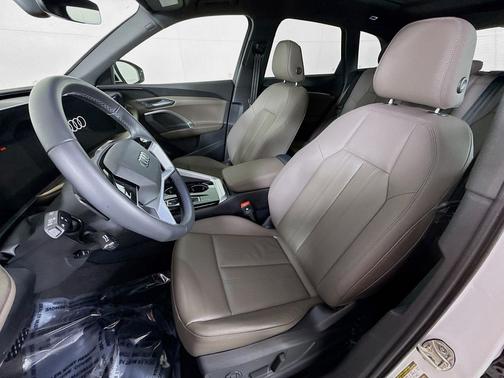 2025 Audi Q5 Premium TFSI quattro S tronic