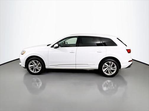 2023 Audi Q7 Premium Plus 55 TFSI quattro Tiptronic