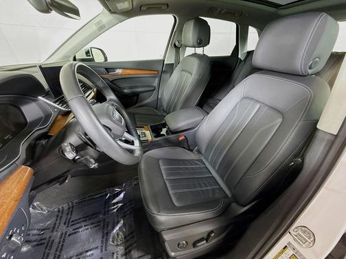 2023 Audi Q5 45 S line Premium Plus