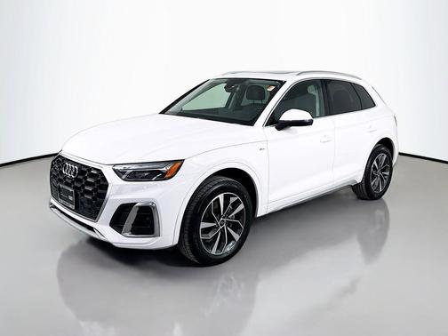 2023 Audi Q5 45 S line Premium Plus