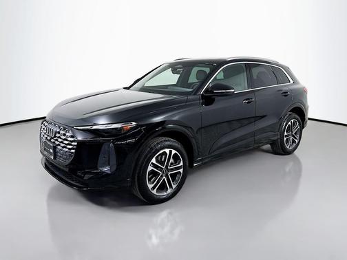 2025 Audi Q5 Premium TFSI quattro S tronic