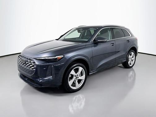 2025 Audi Q5 Premium Plus TFSI quattro S tronic