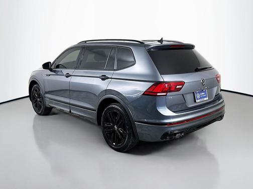 2022 Volkswagen Tiguan 2.0T SE R-Line Black 4MOTION