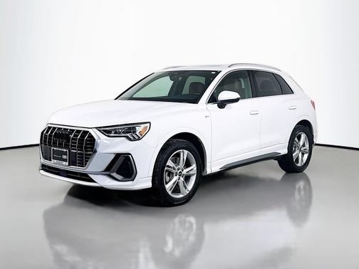 2022 Audi Q3 45 S line Premium Plus