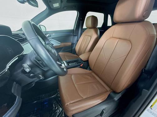 2022 Audi Q3 45 S line Premium Plus