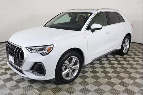 2022 Audi Q3 45 S line Premium Plus