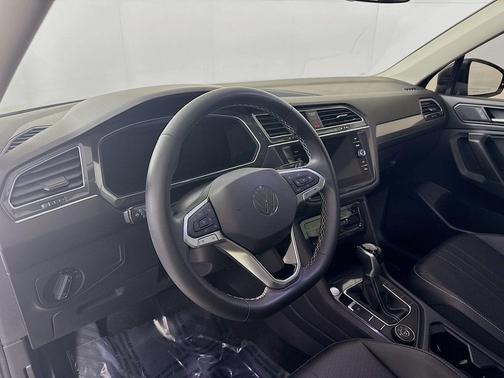2023 Volkswagen Tiguan 2.0T SE 4MOTION