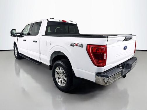 Oxford White 2022 Ford F-150 XLT