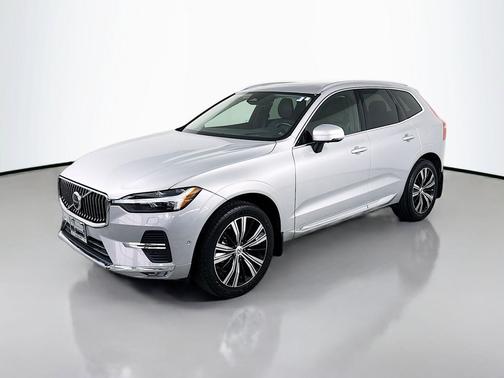 Silver Dawn Metallic 2022 Volvo XC60 B5 Inscription