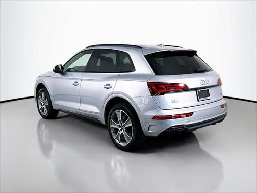 2025 Audi Q5 Premium 45 TFSI S line quattro