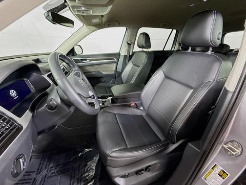 2023 Volkswagen Atlas 3.6L SE w/Technology