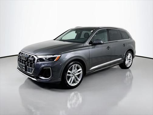 2025 Audi Q7 Premium Plus 55 TFSI quattro Tiptronic
