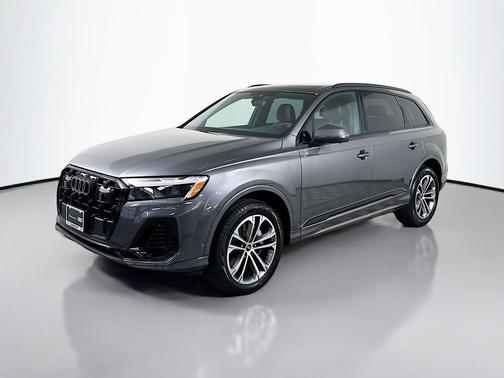Samurai Gray Metallic 2026 Audi Q7 55 Premium