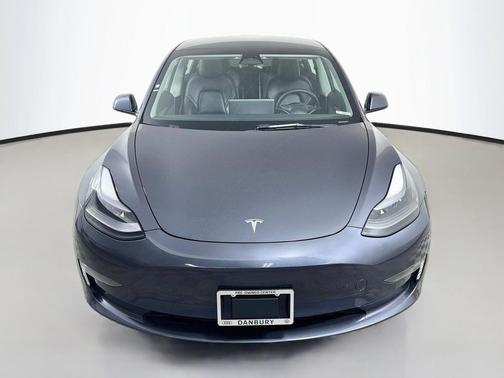 Midnight Silver Metallic 2023 Tesla Model 3 Standard Range
