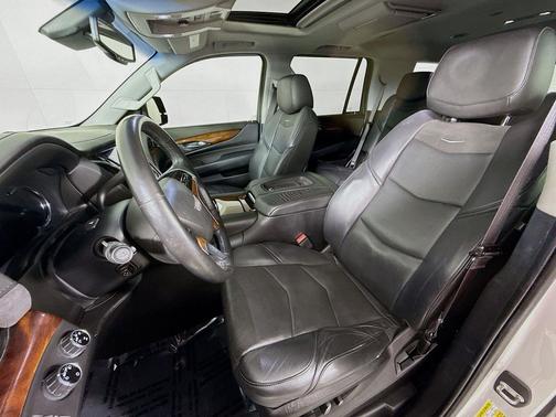 2016 Cadillac Escalade Premium