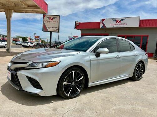 Silver 2018 Toyota Camry XSE