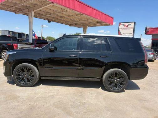 2018 Cadillac Escalade Platinum