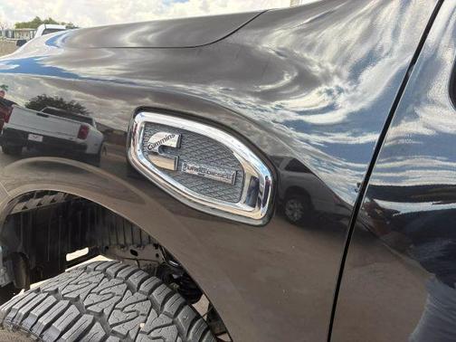 2016 Nissan Titan XD SL