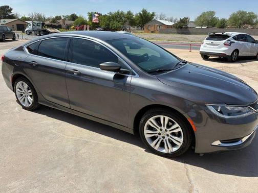 2015 Chrysler 200 Limited