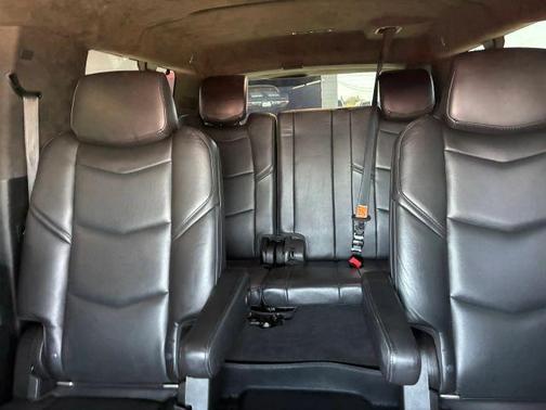 2018 Cadillac Escalade ESV Platinum