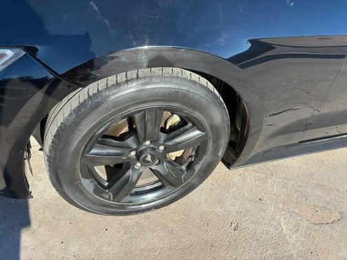 2017 Ford Mustang V6