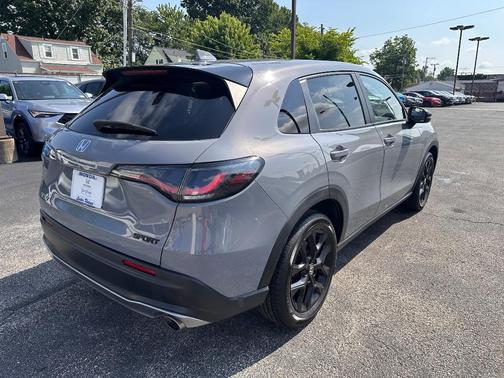 Urban Gray Pearl 2023 Honda HR-V Sport