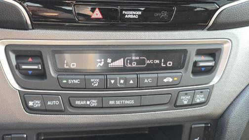 Platinum White Pearl 2026 Honda Ridgeline RTL