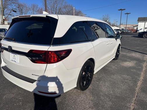 2023 Honda Odyssey Sport