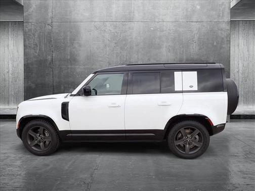 2024 Land Rover Defender X-Dynamic SE