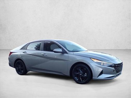 Fluid Metal 2023 Hyundai ELANTRA SEL