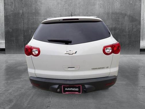 2010 Chevrolet Traverse LS