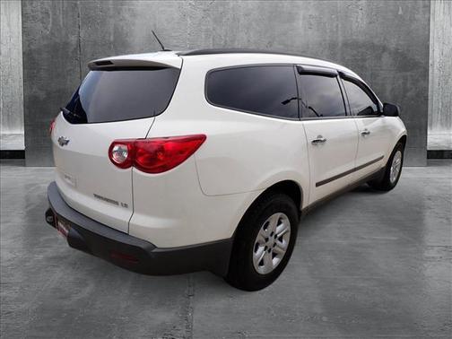 2010 Chevrolet Traverse LS