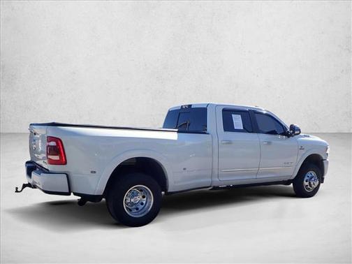 2022 RAM 3500 Limited Crew Cab 4x4 8' Box