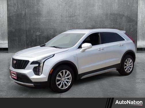 2022 Cadillac XT4 Premium Luxury